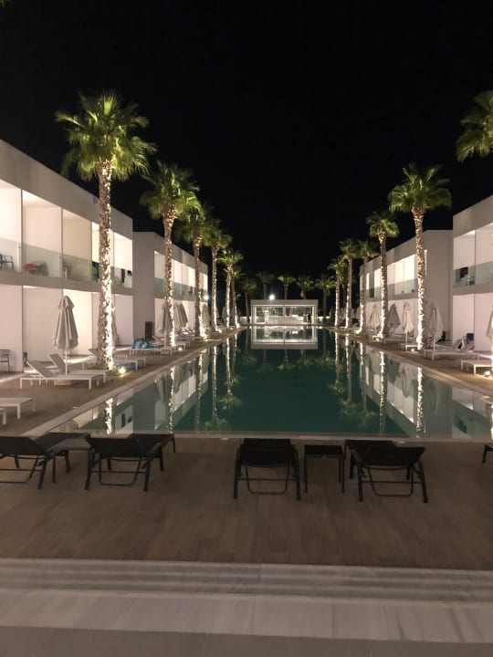 Pool White Dreams Resort & Anex