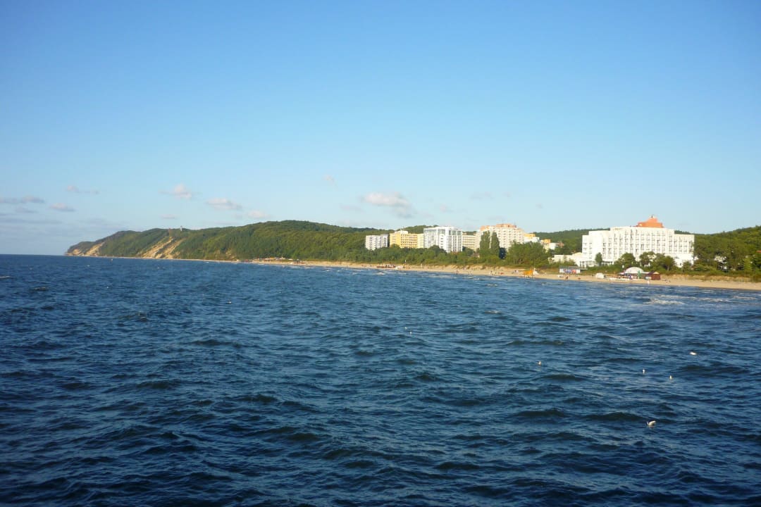 Blick vom Schiff Richtung Hotel Vestina Wellness & Spa Hotel