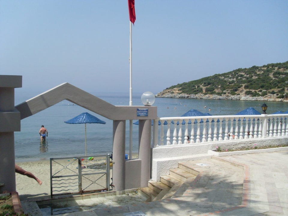 Strand Tusan Beach Resort