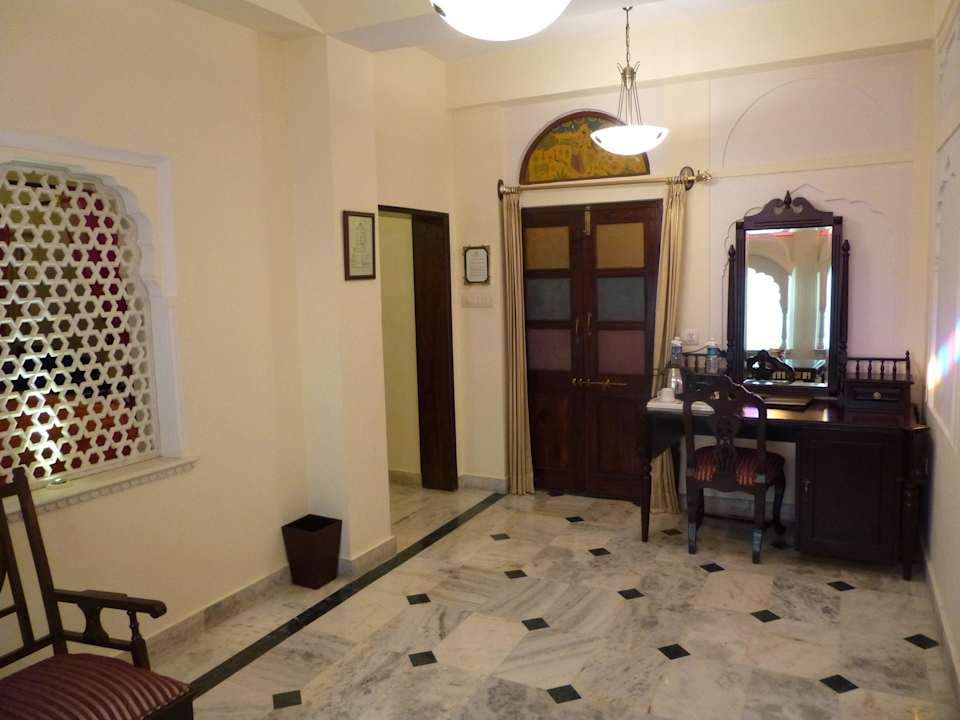 Zimmer 110/kleiner Salon Hotel Shapura House