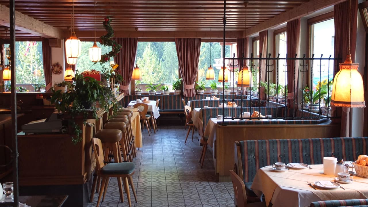 Gastraum innen Gasthof Pension Riederhof