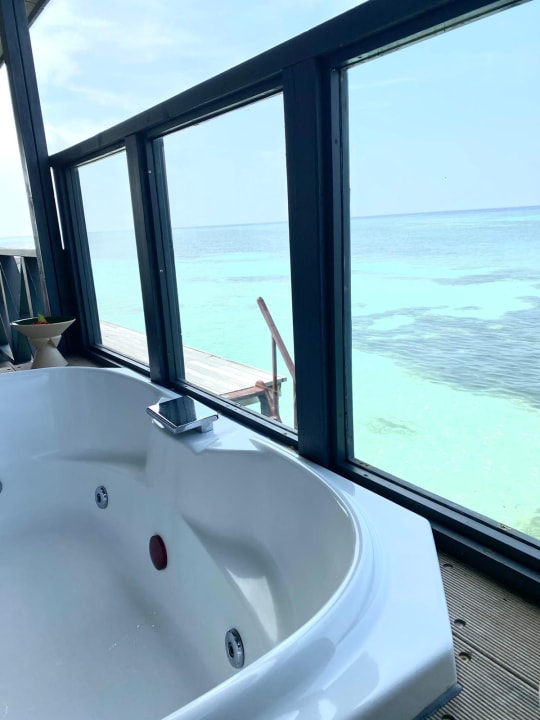 Zimmer Kuredu Island Resort & Spa