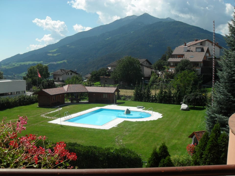 Gartenanlage vom Balkon Hotel Hofstatt