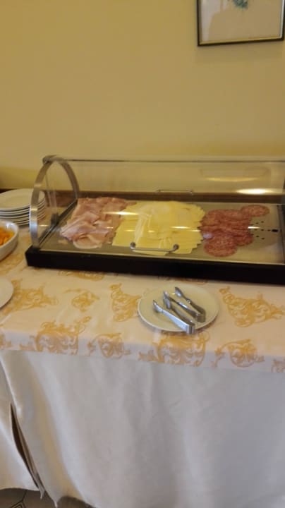 Käse & Wurstauswahl Grand Hotel Moon Valley