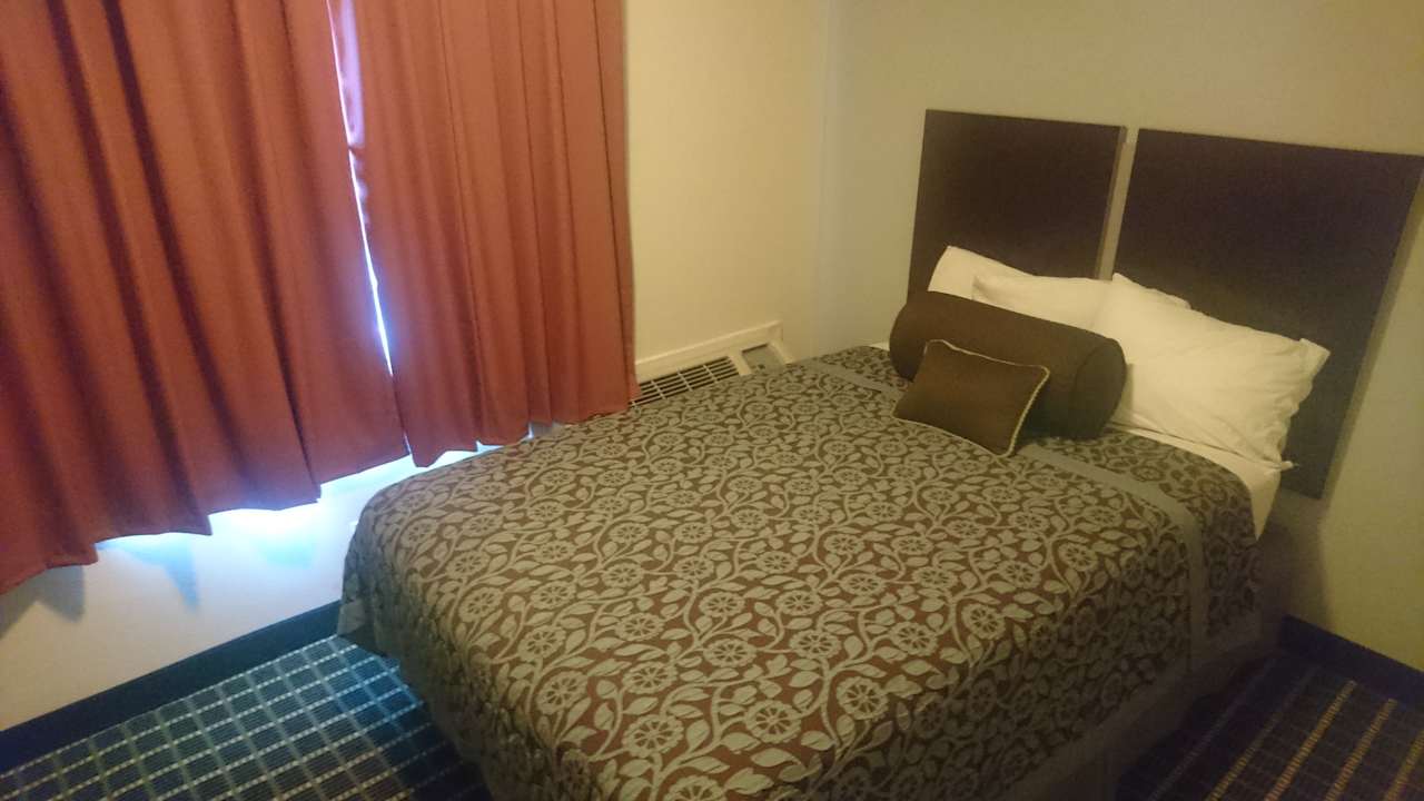 Zimmer Days Inn Market Center Dallas