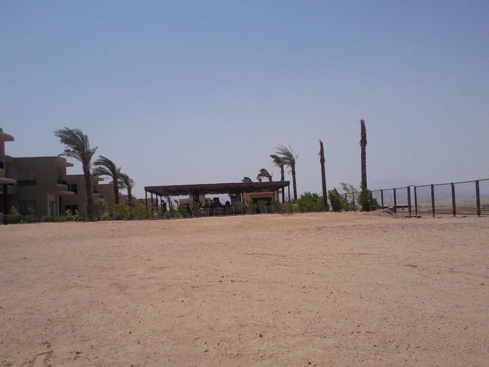 Strandbar vom Strand aus Hotel Yara Beach Club