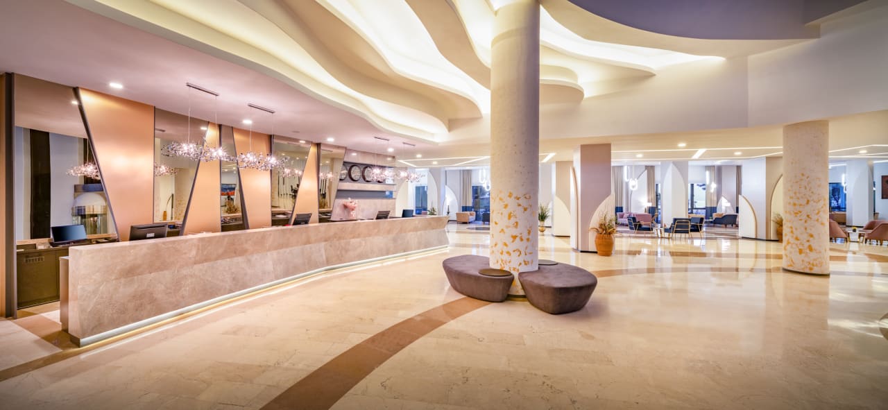 Lobby Gravel Hotels Select
