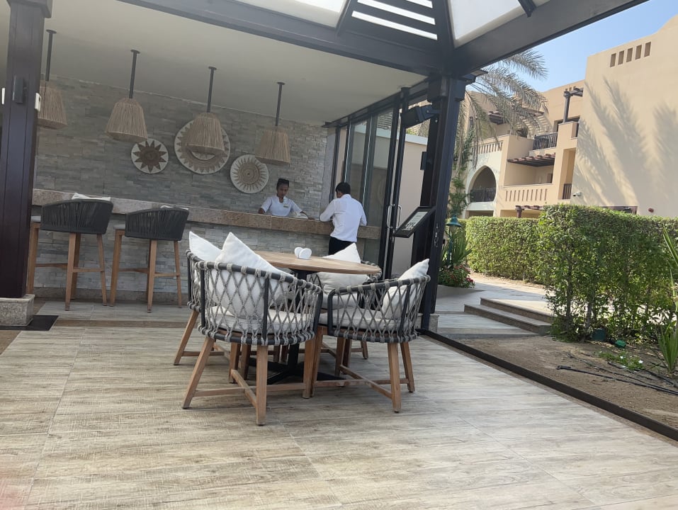 Gastro Miramar Al Aqah Beach Resort