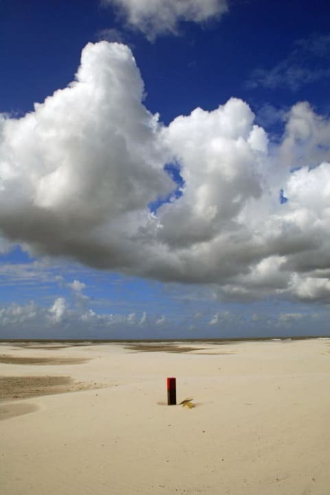 Wolkenformation Strandhotel Terschelling