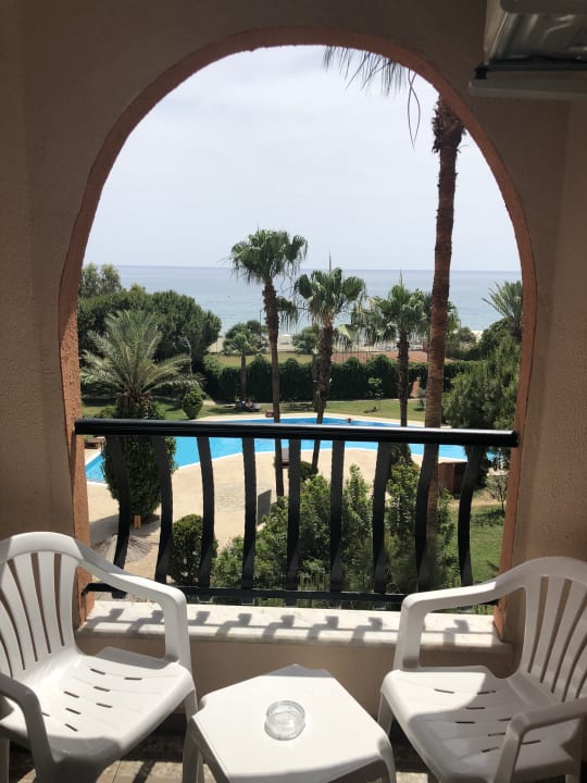 Balkon mit Meerblick und zum Relax Pool  Club Turtas Beach Hotel