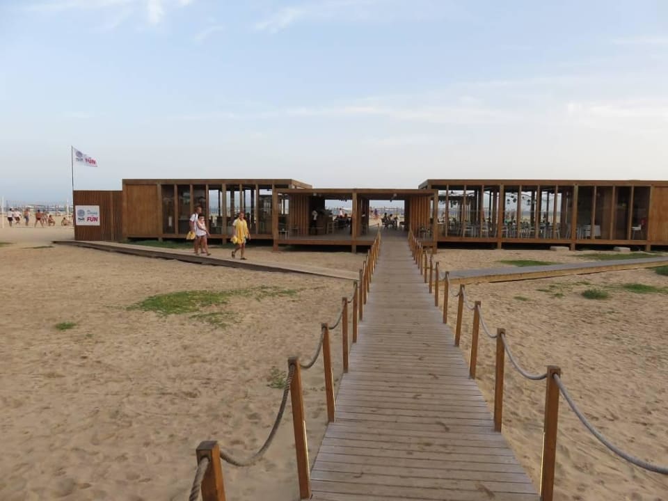 Strandrestaurant Oasis Salinas Sea