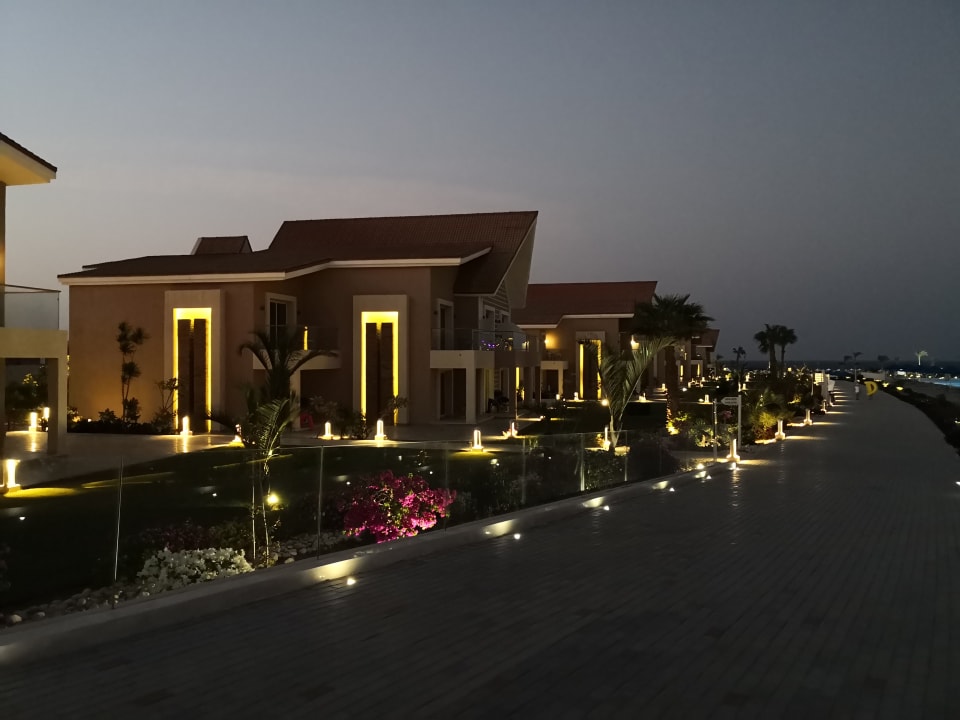 Außenansicht Pickalbatros Sea World Resort - Marsa Alam