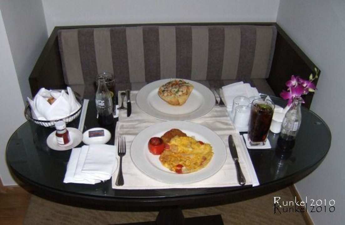 Snack vom Roomservice Hotel Lebua At State Tower