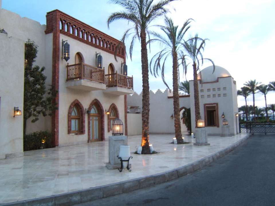 Shoppingmeile am Abend The Grand Hotel Sharm El Sheikh
