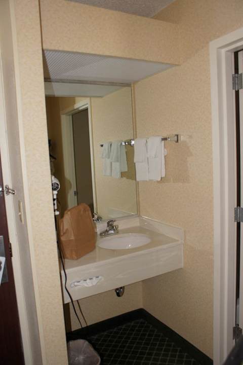 Bad Hotel Fairfield Inn & Suites by Marriott Mount Laurel