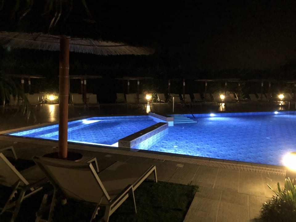 Pool Blue Lagoon Resort