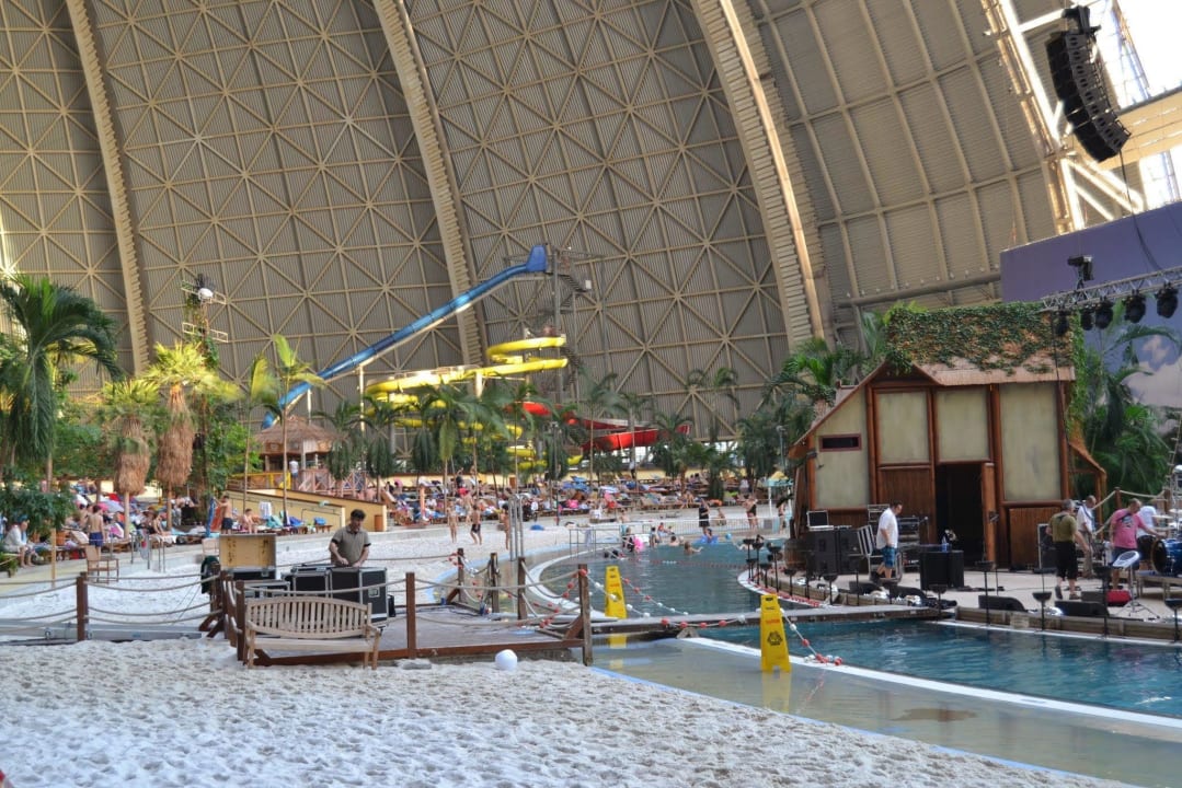 Großer Pool Tropical Islands Resort