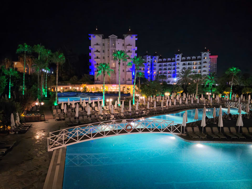 Pool Side Mare Resort & Spa