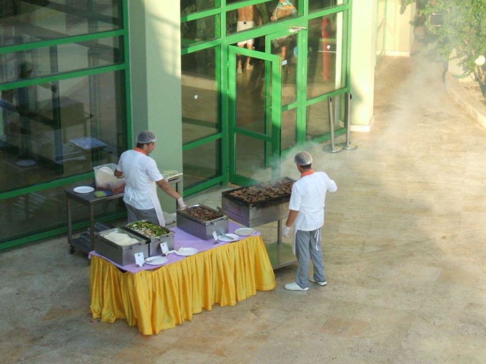 le barbeque du soir (tous les jours) VONRESORT Golden Coast