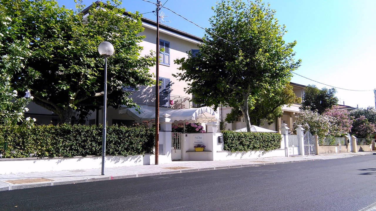 An exterior view of Petit Hotel Petit Hotel