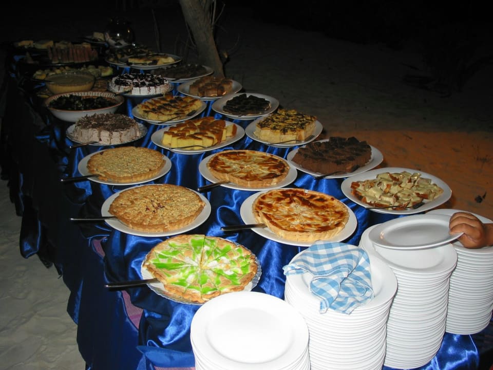 Gastro Angaga Island Resort