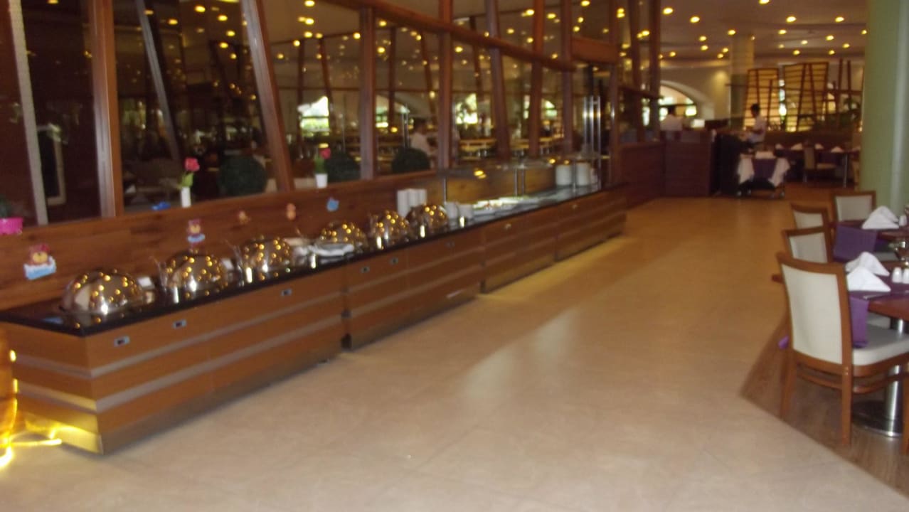 Am Büffet VONRESORT Golden Coast