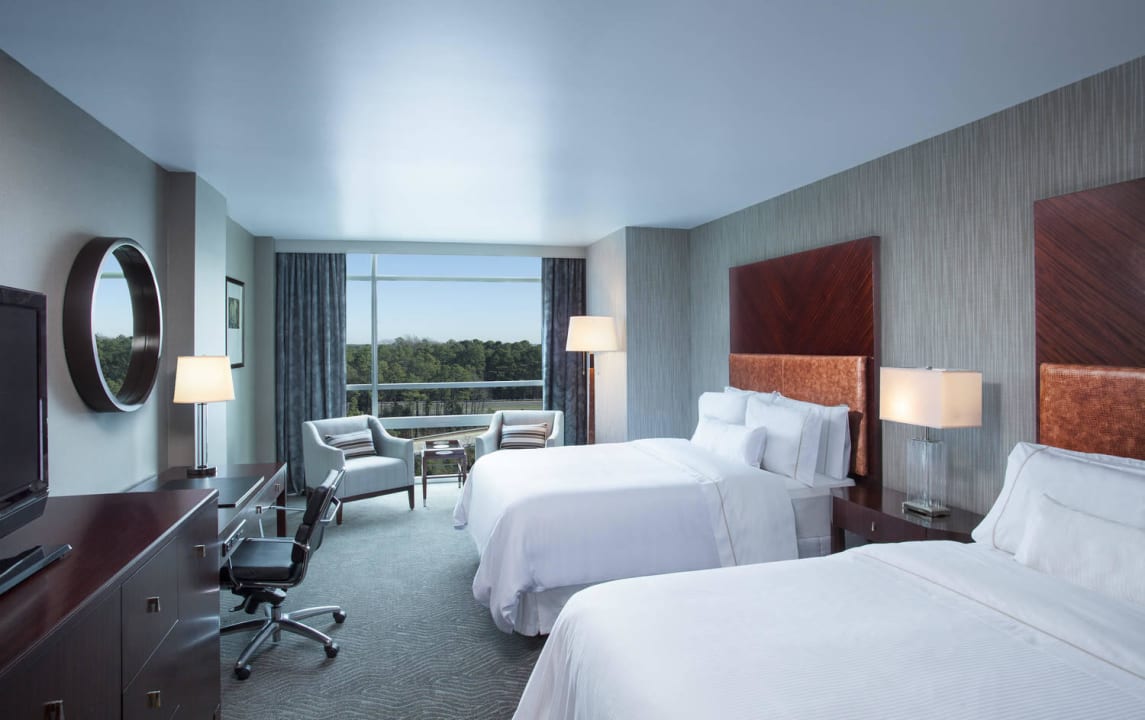 Standard Queen/Queen Room Hotel The Westin Richmond