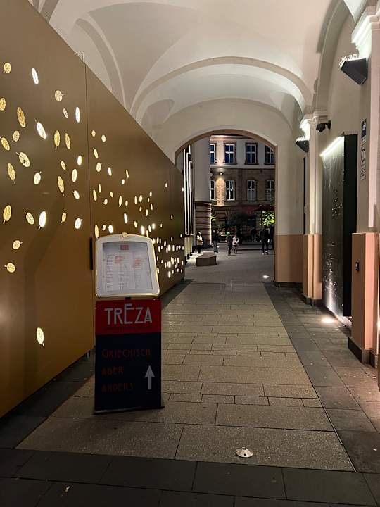 Außenansicht ibis Styles Trier