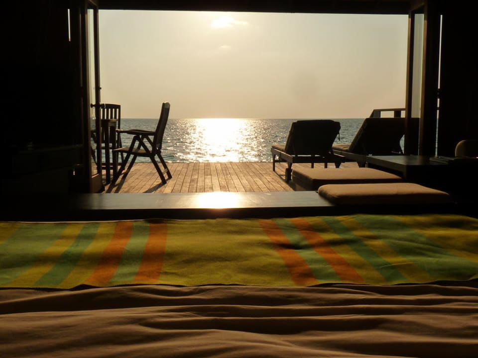 Blick von Zimmer auf's Meer Veligandu Maldives Resort Island