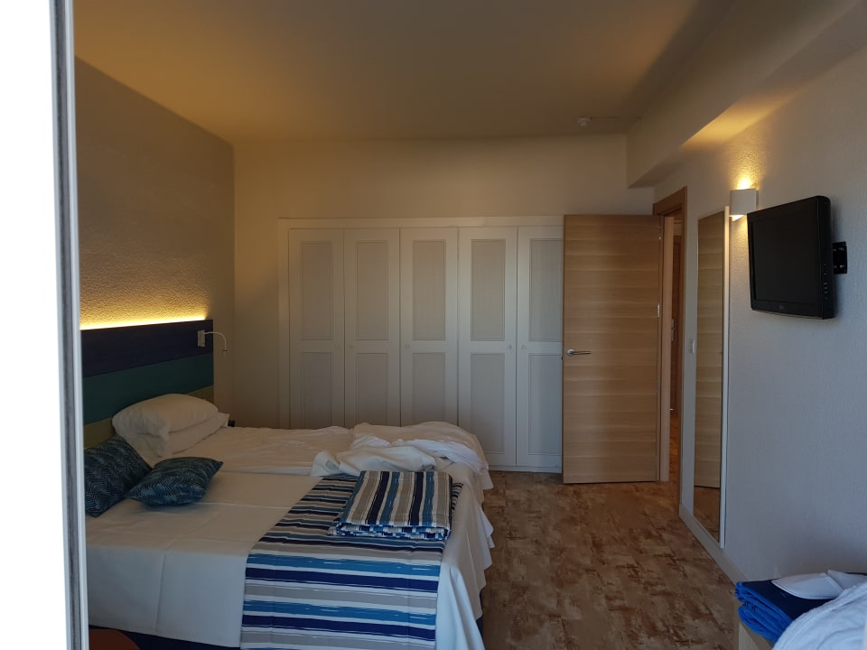 Zimmer HOVIMA La Pinta Beachfront Family Hotel