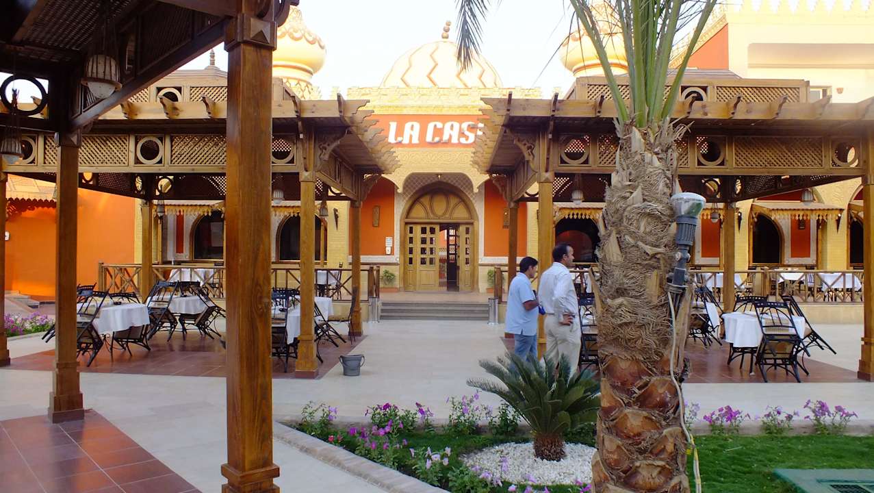Italiener Pickalbatros Alf Leila Wa Leila Resort - Neverland Hurghada