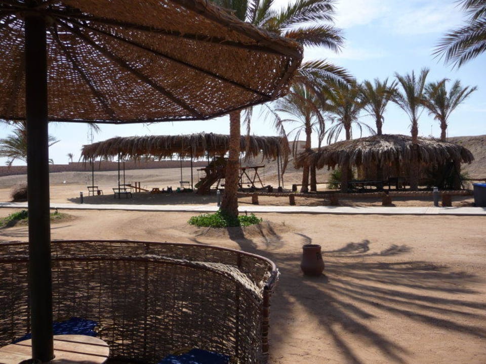 Strandaussicht aufs Festland (Boule-Platz) Steigenberger Coraya Beach - Adults only