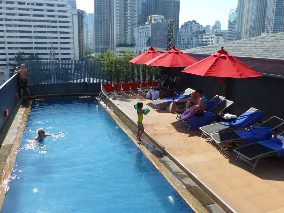 Blick auf den Pool Hotel Solo Sukhumvit 2