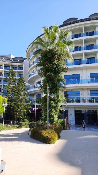 Außenansicht Commodore Elite Suites & Spa - Adults only