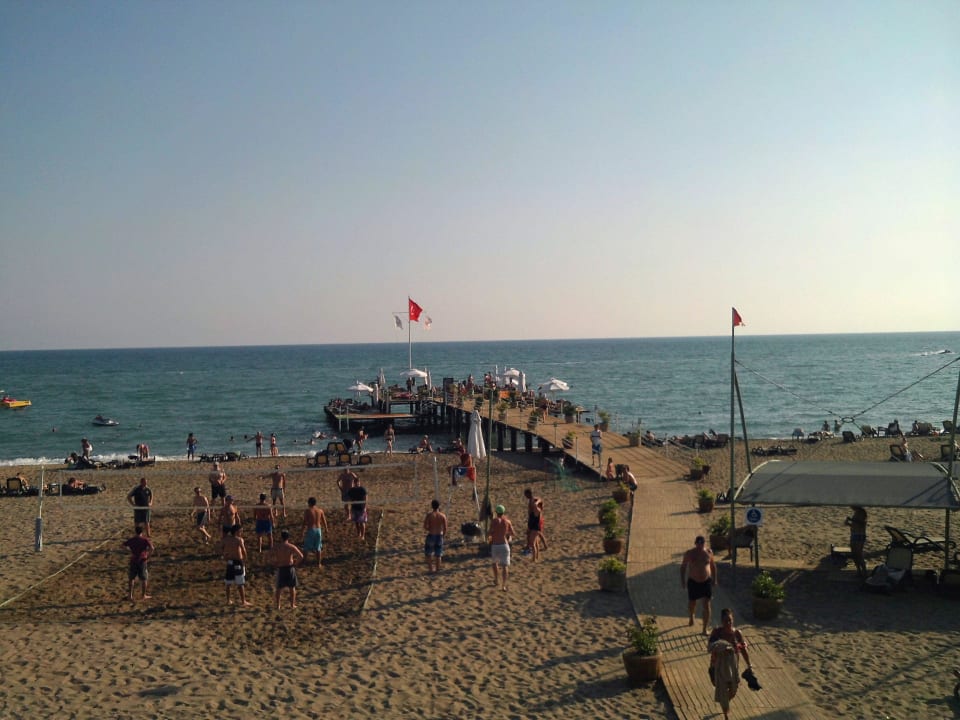 Blick auf die Hotel-Pier Limak Lara Deluxe Hotel & Resort