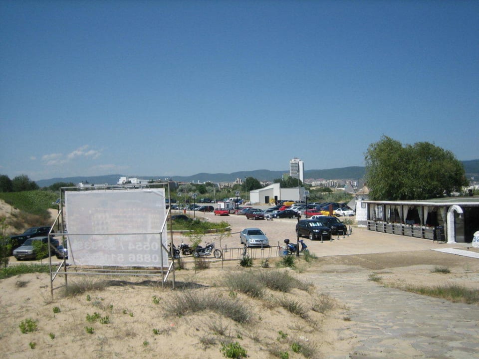 Weg zum Strand Hotel Aktinia