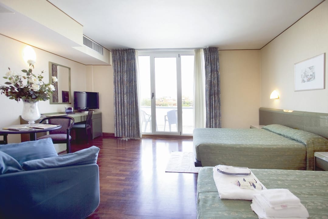 Camera Tripla Standard Hotel Royal