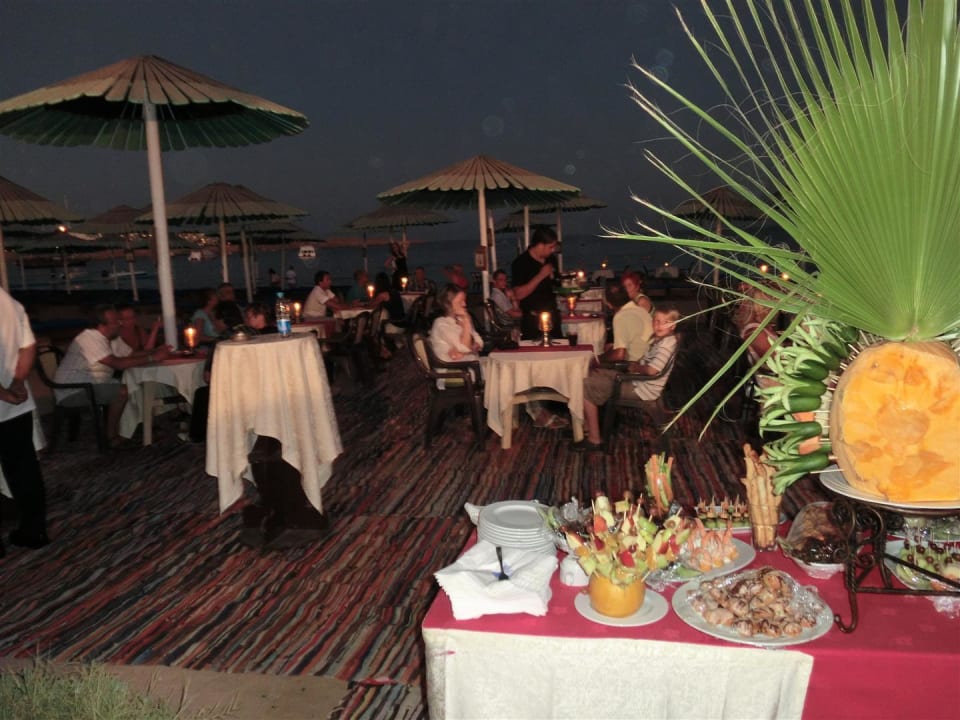 Repeater- Cocktail am Strand  Ghazala Gardens