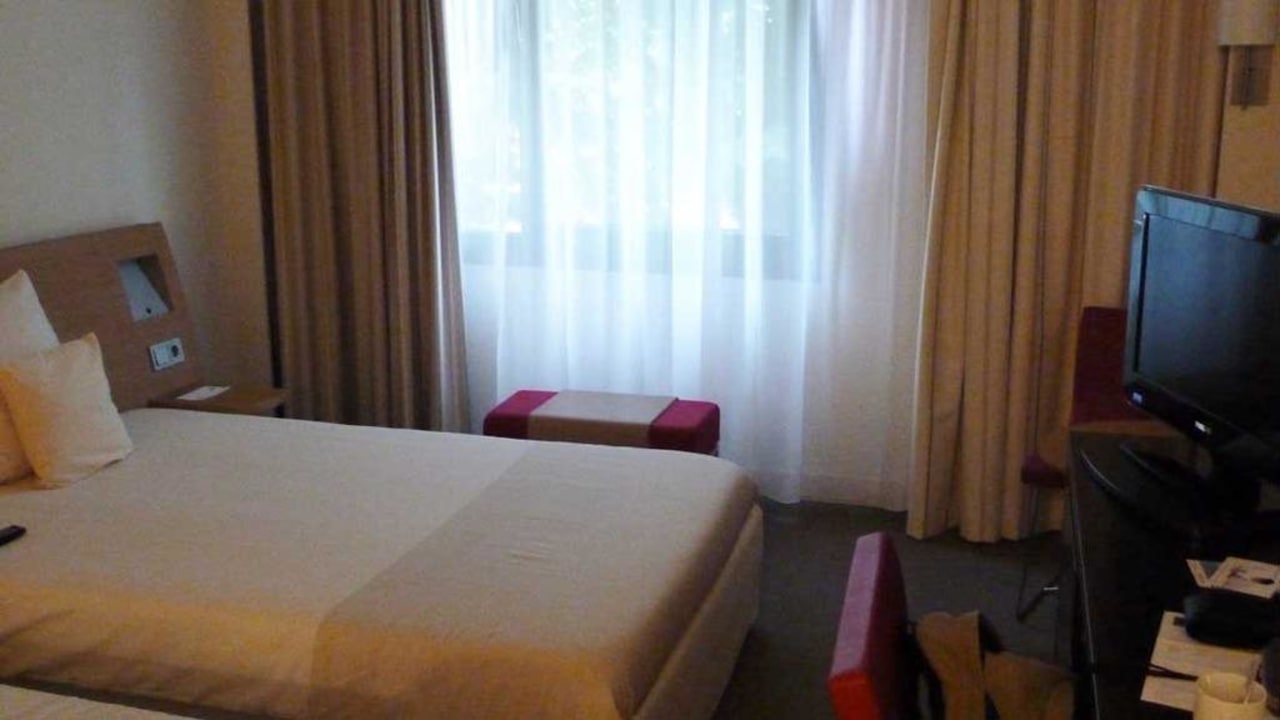 Zimmer mit 2 Queensizebetten Novotel Hamburg City Alster