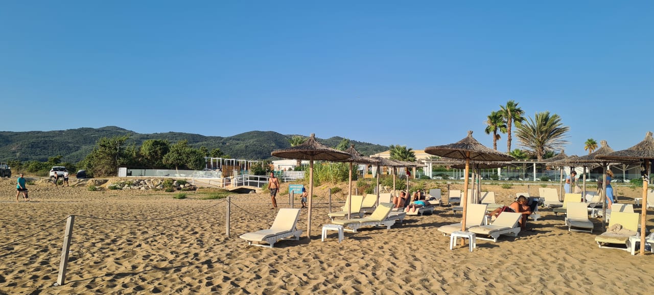 Strand Sandy Beach Resort