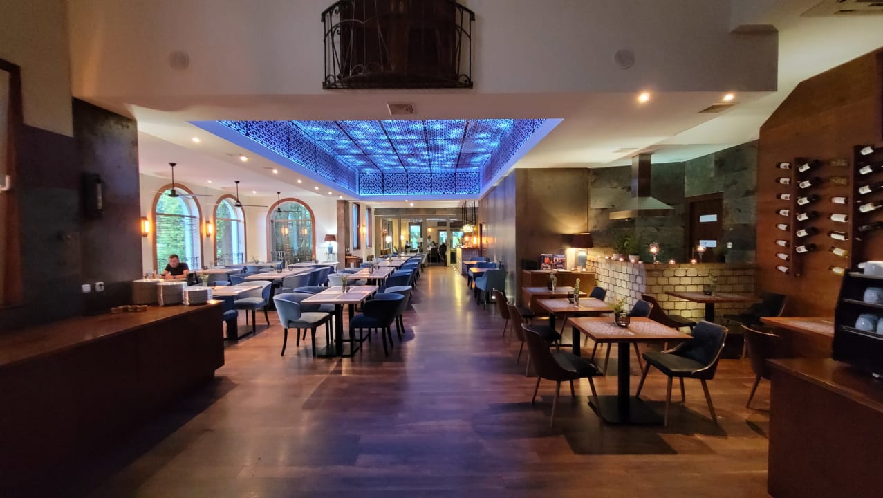 Gastro Hotel Azzun Orient SPA & Wellness