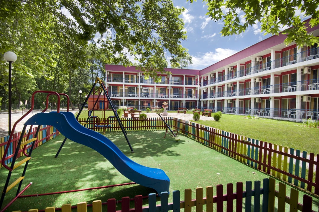 Детская площадка Hotel Regina Jassen II