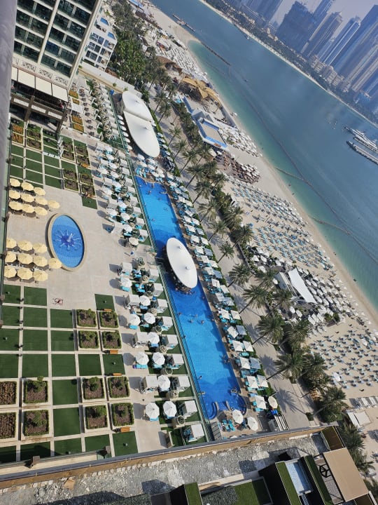 Außenansicht Hilton Dubai Palm Jumeirah
