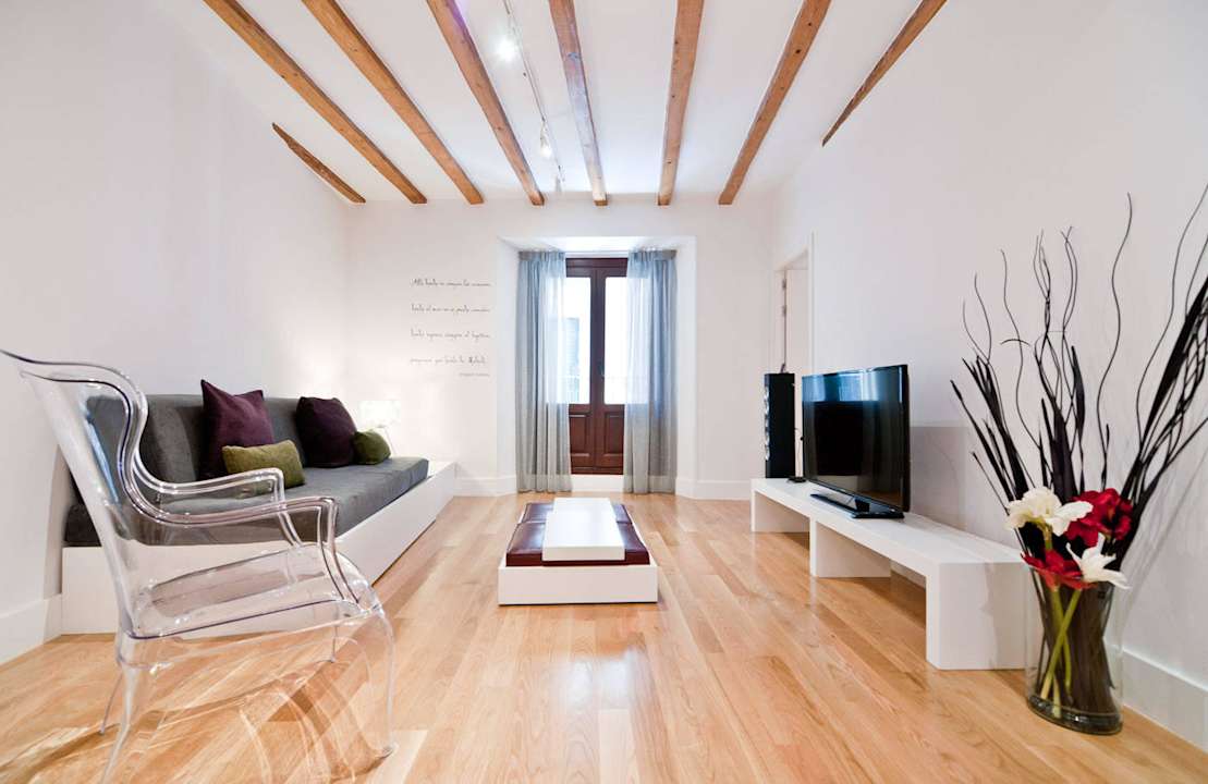 Two Bedroom Apartment Madrid SmartRentals Chueca