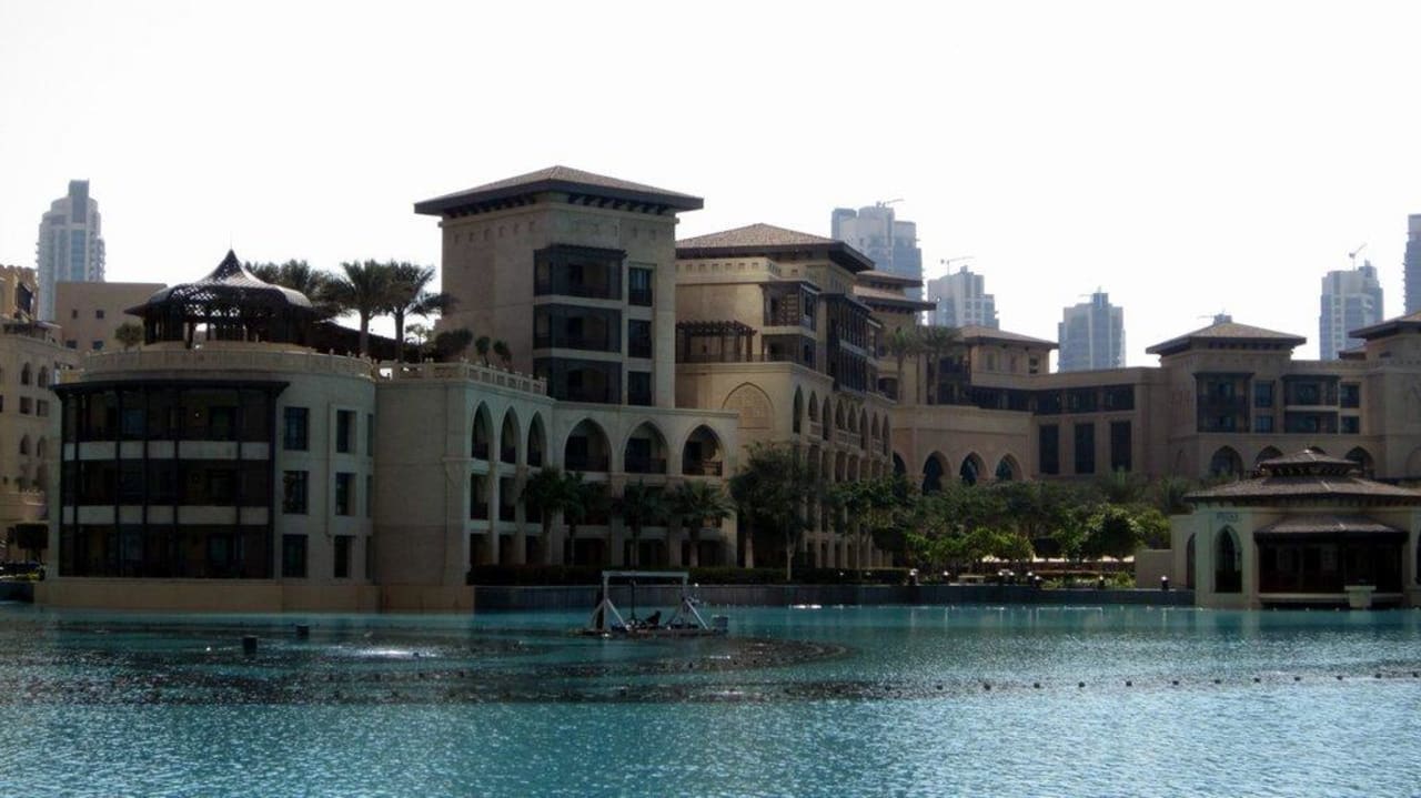 Lake view Palace Downtown