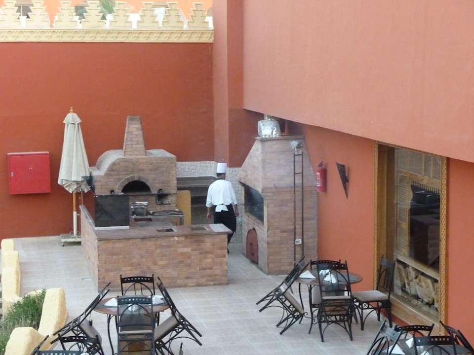 Am Aktivpool Pickalbatros Alf Leila Wa Leila Resort - Neverland Hurghada