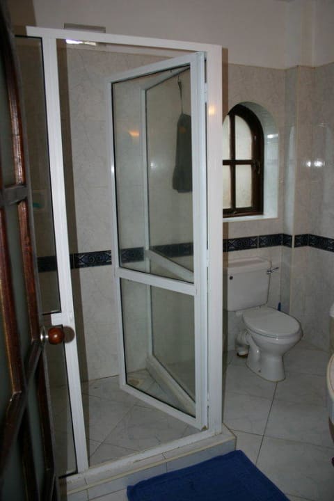 Duschkabine Neptune Paradise Beach Resort & Spa