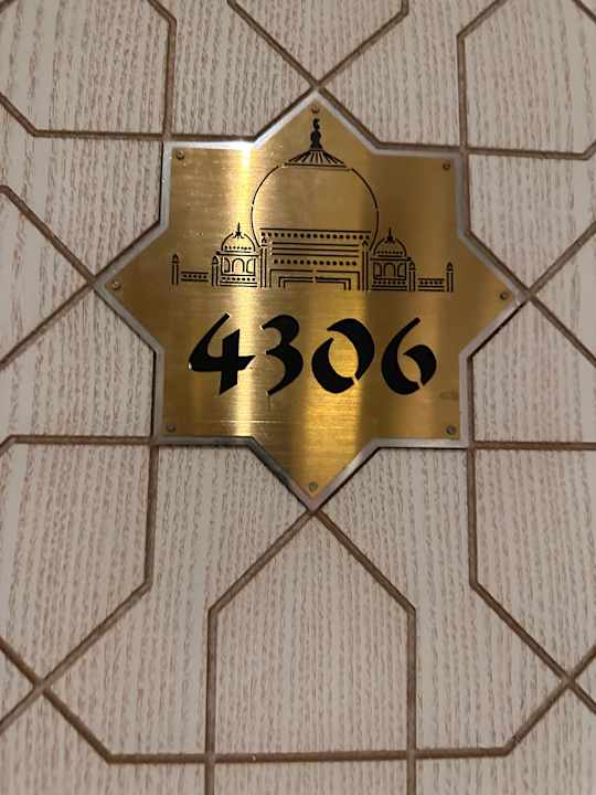 Zimmer Royal Taj Mahal Hotel