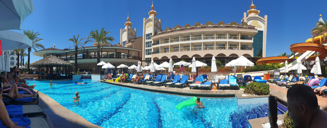 Außenansicht Well Palace Side