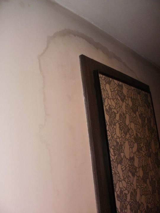 Flur bei den Zimmern Hotel Rosa Beach